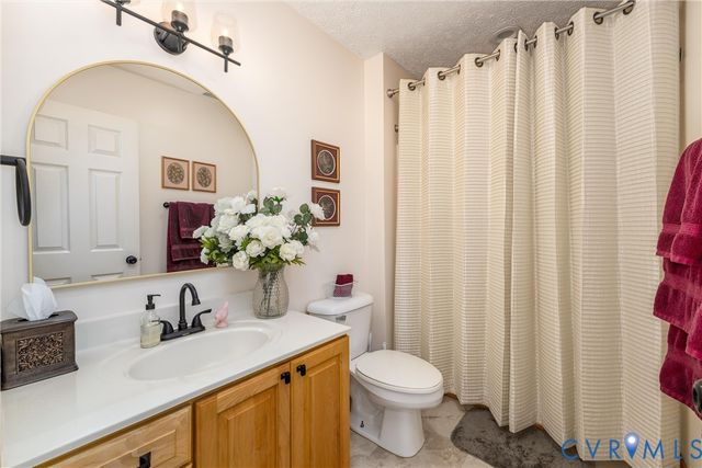 18 Seminole Trl, Palmyra, VA 22963