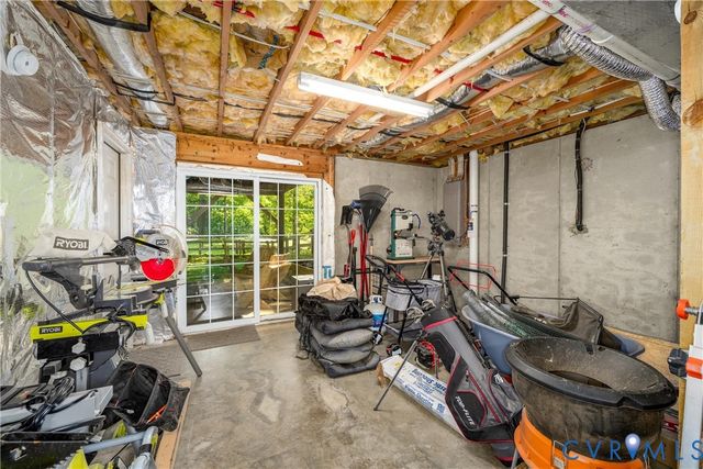 18 Seminole Trl, Palmyra, VA 22963