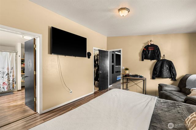 1053 S Perry Avenue, East Wenatchee, WA 98802