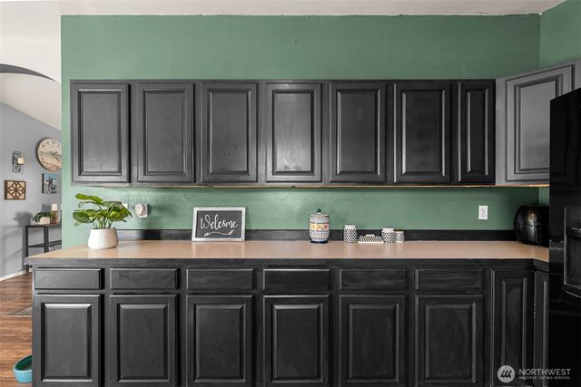 1053 S Perry Avenue, East Wenatchee, WA 98802