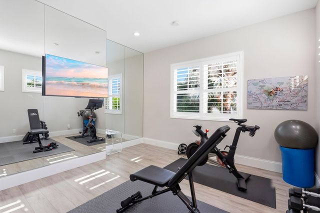 464 NE 8TH Street, Boca Raton, FL 33432