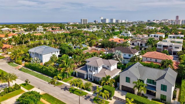 464 NE 8TH Street, Boca Raton, FL 33432