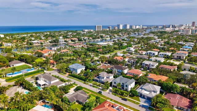 464 NE 8TH Street, Boca Raton, FL 33432
