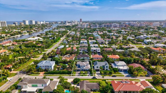 464 NE 8TH Street, Boca Raton, FL 33432