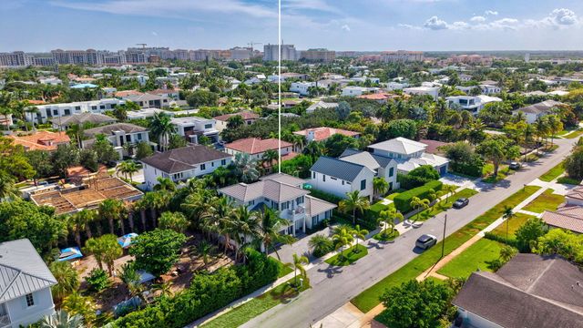 464 NE 8TH Street, Boca Raton, FL 33432