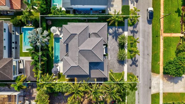 464 NE 8TH Street, Boca Raton, FL 33432