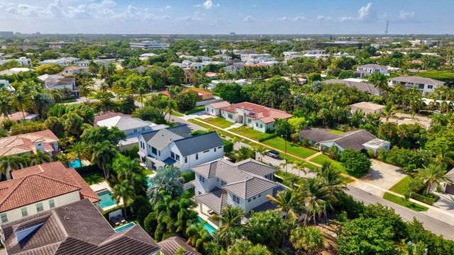 464 NE 8TH Street, Boca Raton, FL 33432