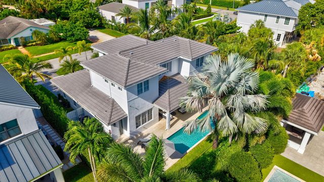 464 NE 8TH Street, Boca Raton, FL 33432