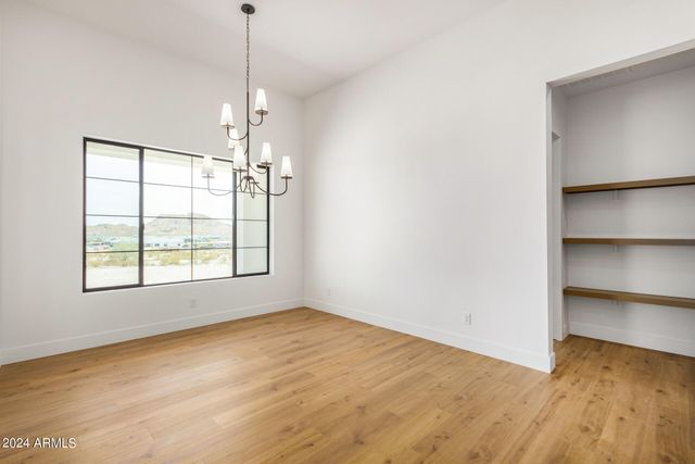 1319 W MAGMA Road, San Tan Valley, AZ 85144