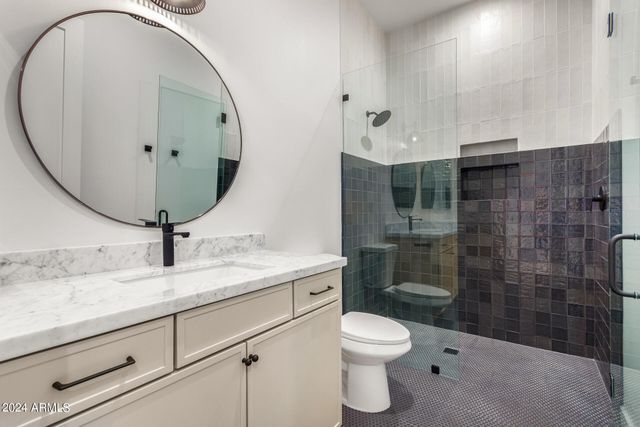 1319 W MAGMA Road, San Tan Valley, AZ 85144