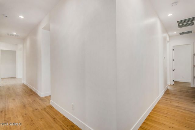 1319 W MAGMA Road, San Tan Valley, AZ 85144