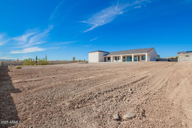1319 W MAGMA Road, San Tan Valley, AZ 85144