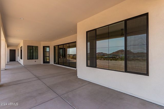 1319 W MAGMA Road, San Tan Valley, AZ 85144