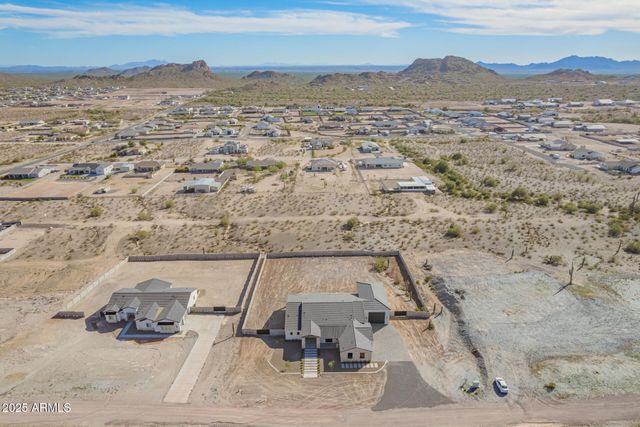 1319 W MAGMA Road, San Tan Valley, AZ 85144