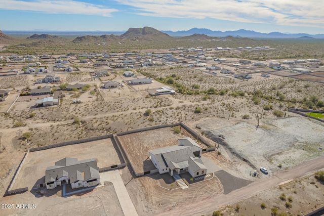 1319 W MAGMA Road, San Tan Valley, AZ 85144