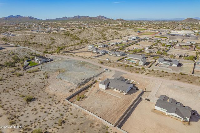 1319 W MAGMA Road, San Tan Valley, AZ 85144