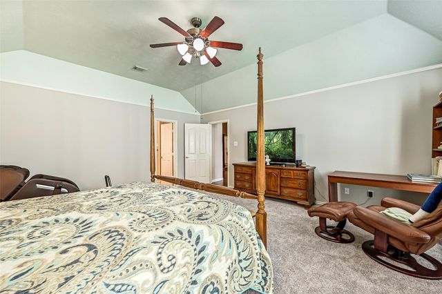 1405 Briar Crest Court, Pearland, TX 77581