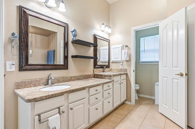 1405 Briar Crest Court, Pearland, TX 77581