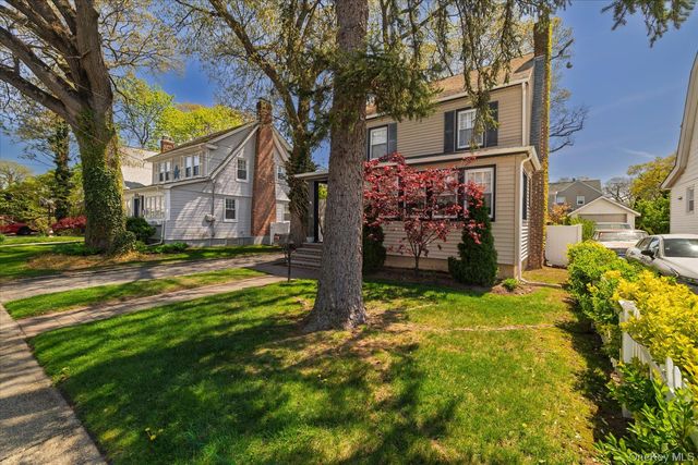 119 Nassau Avenue, Malverne, NY 11565