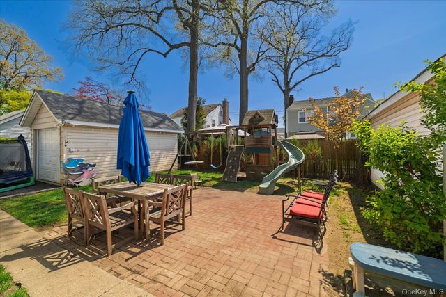 119 Nassau Avenue, Malverne, NY 11565