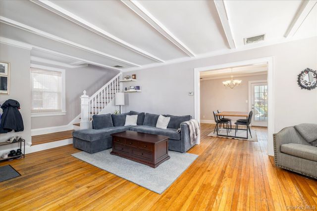 119 Nassau Avenue, Malverne, NY 11565