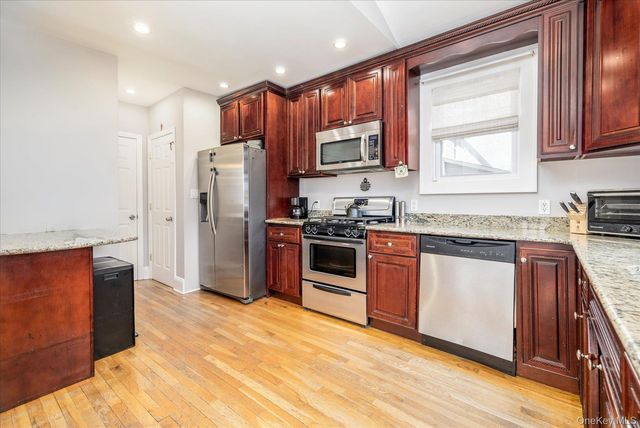 119 Nassau Avenue, Malverne, NY 11565