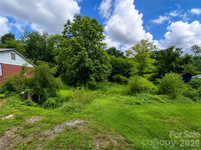 440 US 19e Highway, Spruce Pine, NC 28777