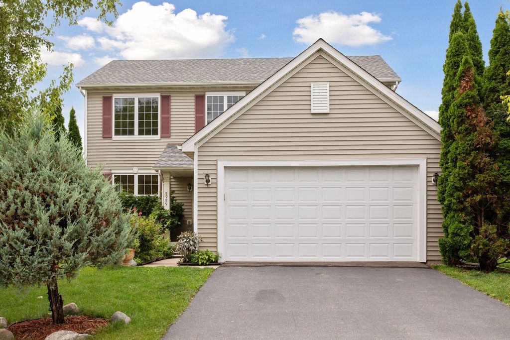 8989 Garland Lane N, Maple Grove, MN 55311