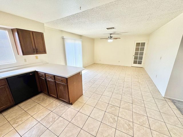 9007 W Malapai Drive, Peoria, AZ 85345