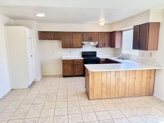 9007 W Malapai Drive, Peoria, AZ 85345