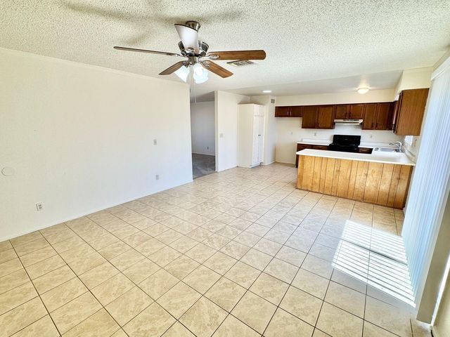 9007 W Malapai Drive, Peoria, AZ 85345