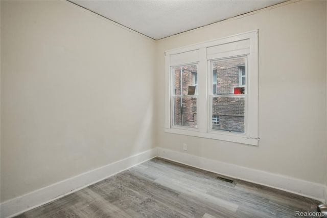 3729 W Grand Street, Detroit, MI 48238