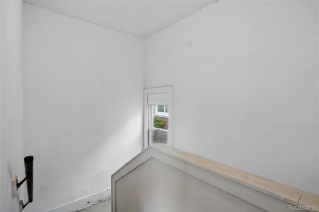 3729 W Grand Street, Detroit, MI 48238