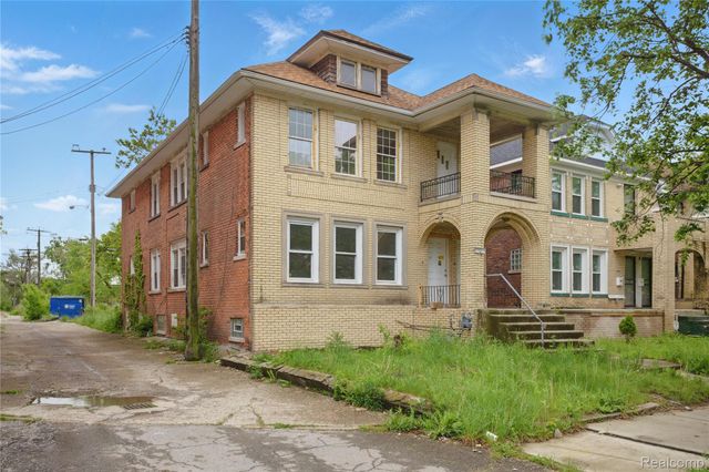 3729 W Grand Street, Detroit, MI 48238
