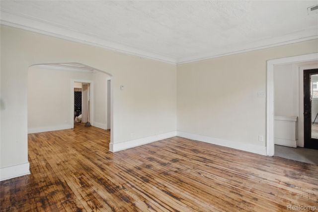 3729 W Grand Street, Detroit, MI 48238