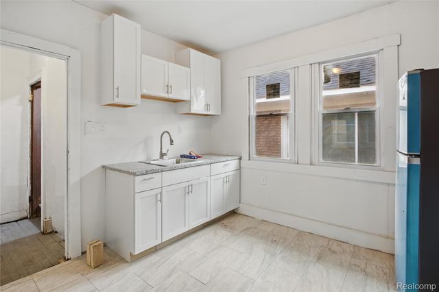 3729 W Grand Street, Detroit, MI 48238