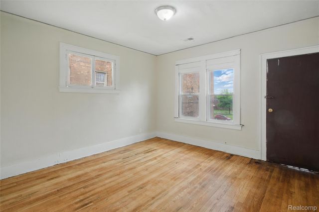 3729 W Grand Street, Detroit, MI 48238