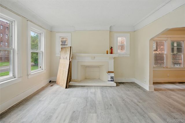 3729 W Grand Street, Detroit, MI 48238