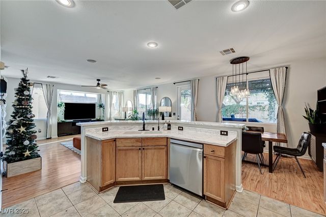 9217 Tulip Trestle Avenue, Las Vegas, NV 89148