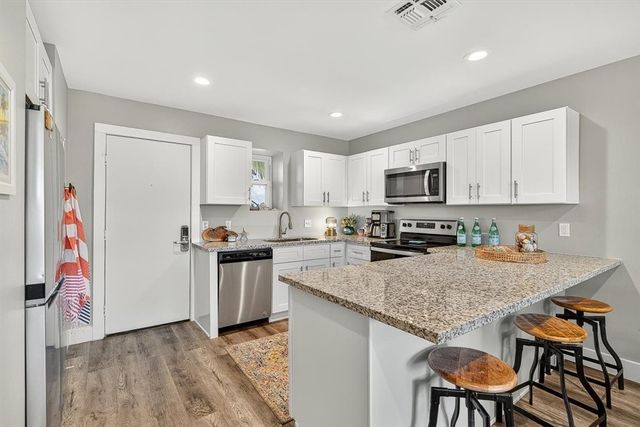 1107 S 11th St B9, Port Aransas, TX 78373