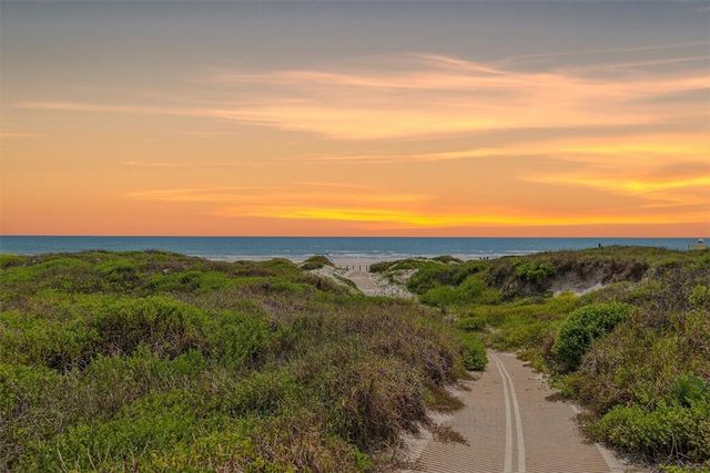 1107 S 11th St B9, Port Aransas, TX 78373