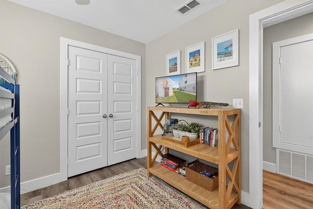 1107 S 11th St B9, Port Aransas, TX 78373