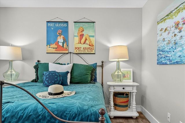 1107 S 11th St B9, Port Aransas, TX 78373