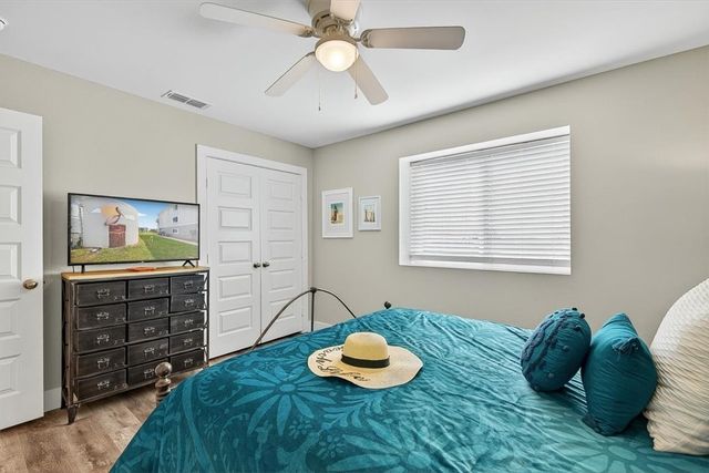 1107 S 11th St B9, Port Aransas, TX 78373