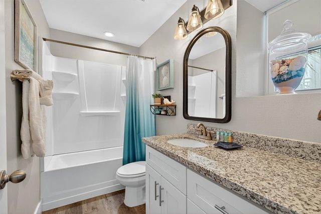 1107 S 11th St B9, Port Aransas, TX 78373