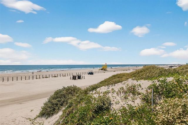 1107 S 11th St B9, Port Aransas, TX 78373