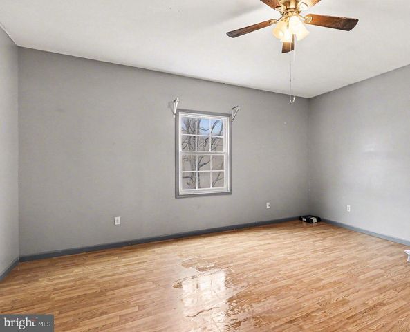 5990 NORTHWESTERN PIKE, Gore, VA 22637