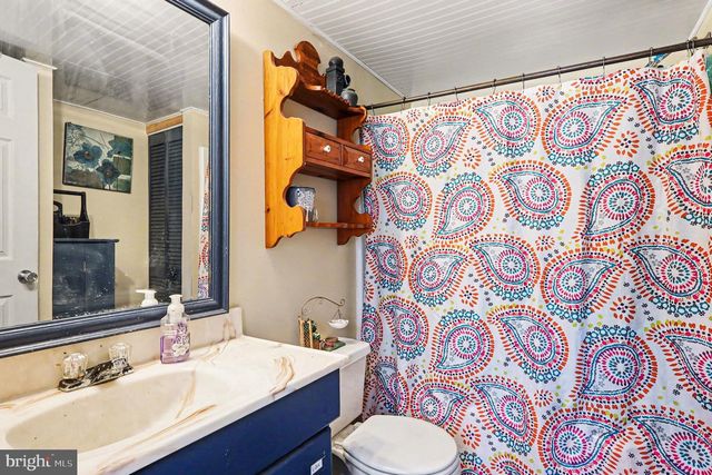 5990 NORTHWESTERN PIKE, Gore, VA 22637