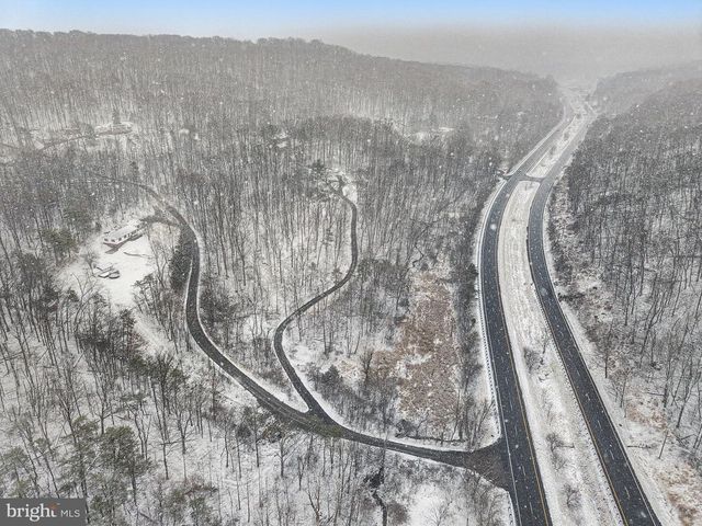 5990 NORTHWESTERN PIKE, Gore, VA 22637