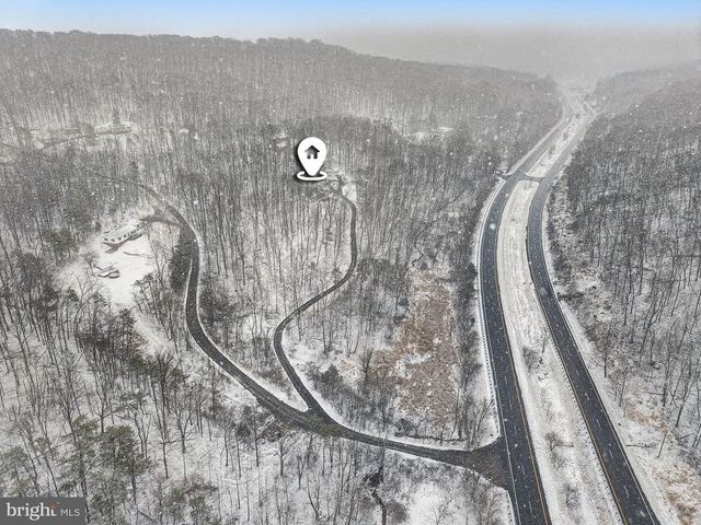 5990 NORTHWESTERN PIKE, Gore, VA 22637